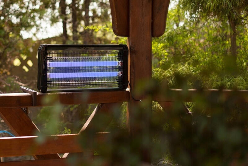 LAMPA OWADOBÓJCZA NA MUCHY KOMARY OWADY MOCNA